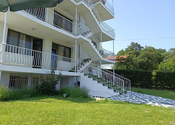 Simada Blue Guesthouse